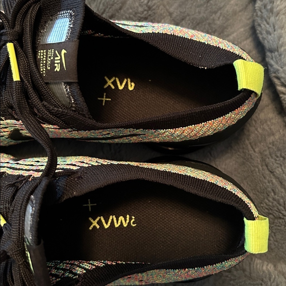 Nike Air Vapormax Flyknit Multicolor Knit Women’s Sneakers size 10.5 - Picture 4 of 9